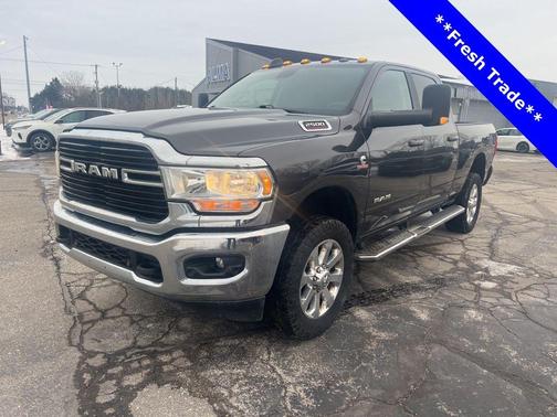 2020 RAM 2500 Big Horn Crew Cab 4X4 6'4' Box