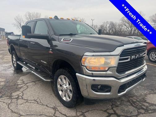 2020 RAM 2500 Big Horn Crew Cab 4X4 6'4' Box