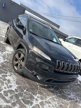 2016 Jeep Cherokee Altitude
