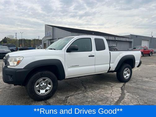 Super White 2014 Toyota Tacoma PreRunner