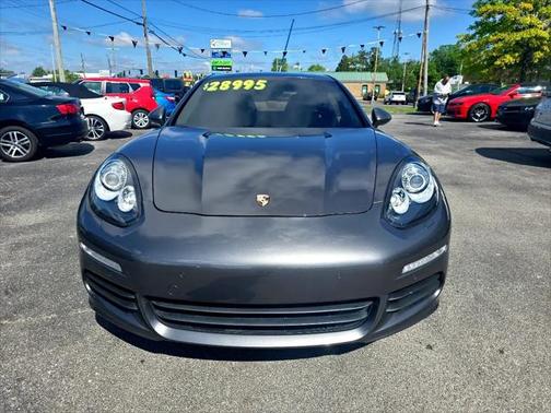 2016 Porsche Panamera 4