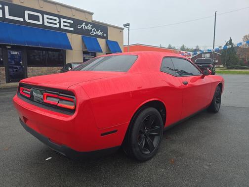 2016 Dodge Challenger SXT