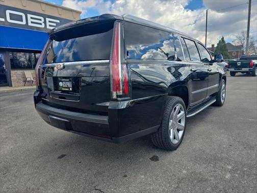 2019 Cadillac Escalade ESV Luxury