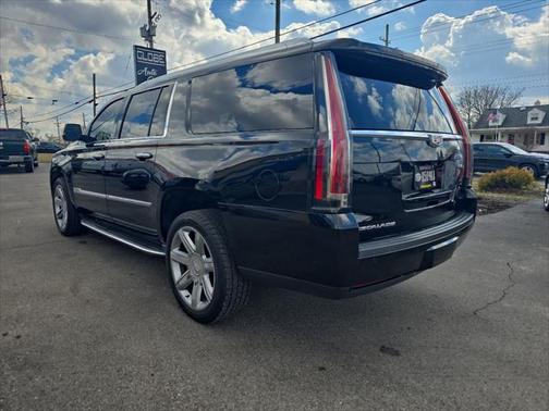 2019 Cadillac Escalade ESV Luxury