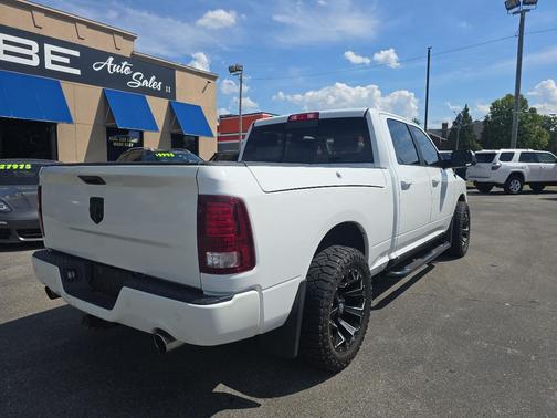 2017 RAM 1500 Sport