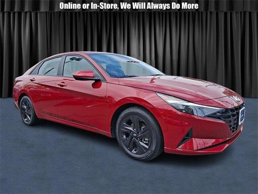 2022 Hyundai ELANTRA SEL