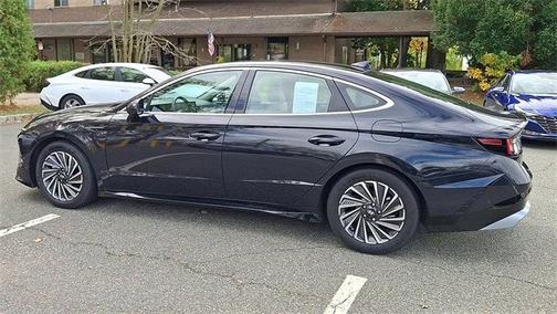 2024 Hyundai SONATA Hybrid Limited