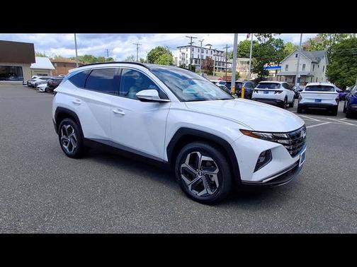 White 2024 Hyundai TUCSON Limited