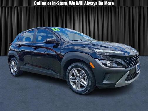 Black 2023 Hyundai KONA SE