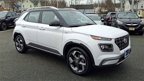 2023 Hyundai VENUE Limited