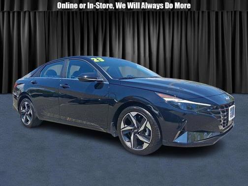 Black 2023 Hyundai ELANTRA Limited