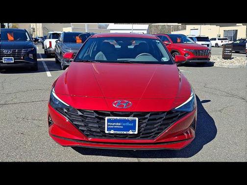 Red 2023 Hyundai ELANTRA SE