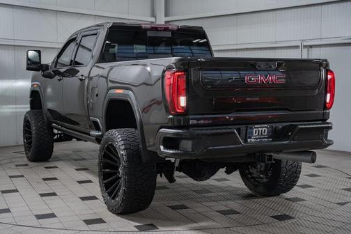 2021 GMC Sierra 2500 AT4