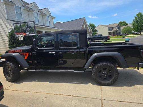 2023 Jeep Gladiator Mojave