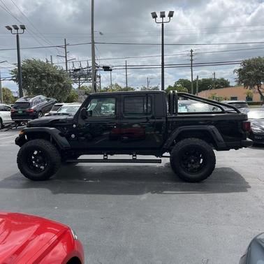 2021 Jeep Gladiator Sport