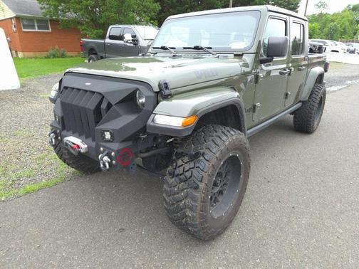 2023 Jeep Gladiator Sport