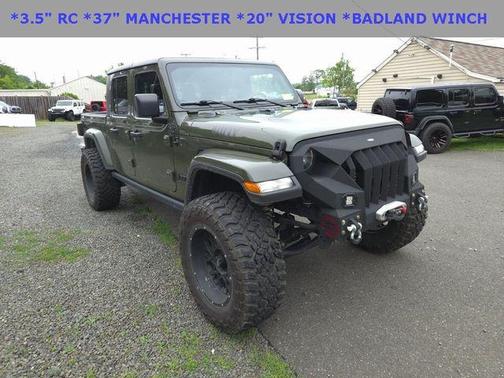 2023 Jeep Gladiator Sport