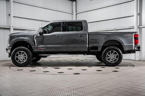2024 Ford F-350 Lariat Super Duty