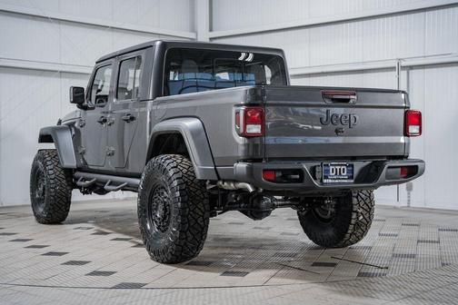 2024 Jeep Gladiator Sport