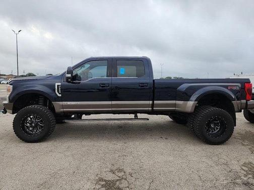 2022 Ford F-350 King Ranch