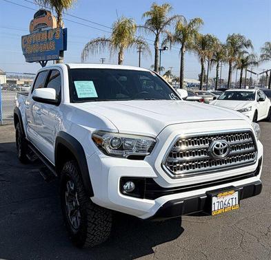 2016 Toyota Tacoma SR