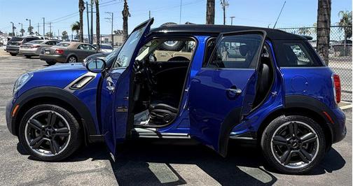 Blue 2015 MINI Countryman Cooper S