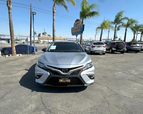 2020 Toyota Camry SE