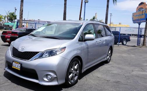 2012 Toyota Sienna SE