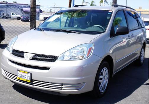 2005 Toyota Sienna LE