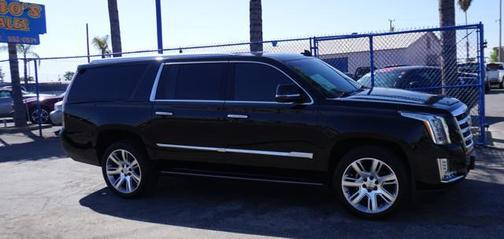 2018 Cadillac Escalade ESV Premium Luxury