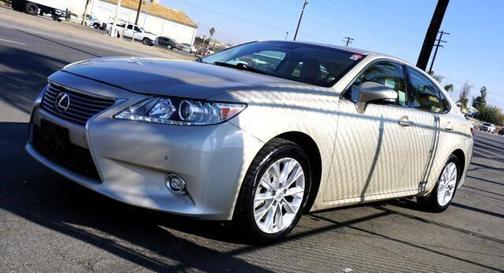 2014 Lexus ES 300h Base