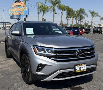 Pyrite Silver Metallic 2022 Volkswagen Atlas Cross Sport 3.6L V6 SE w/Technology