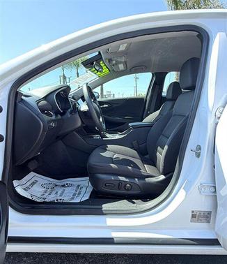 Summit White 2023 Chevrolet Malibu FWD 1LT