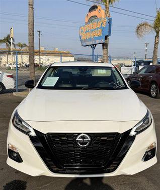 2022 Nissan Altima SR FWD