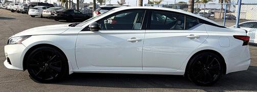 2022 Nissan Altima SR FWD