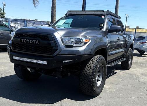 2017 Toyota Tacoma SR5