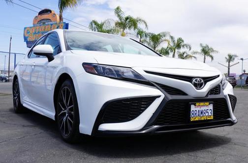 2021 Toyota Camry SE