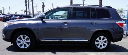 2011 Toyota Highlander SE