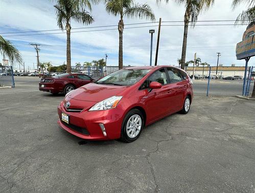 2014 Toyota Prius v Two