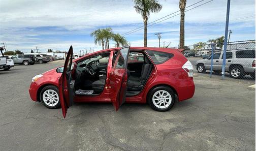 2014 Toyota Prius v Two
