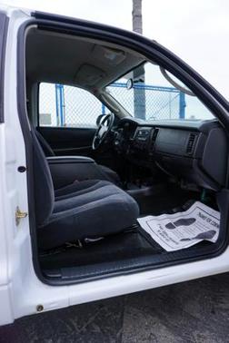 2002 Dodge Dakota Base