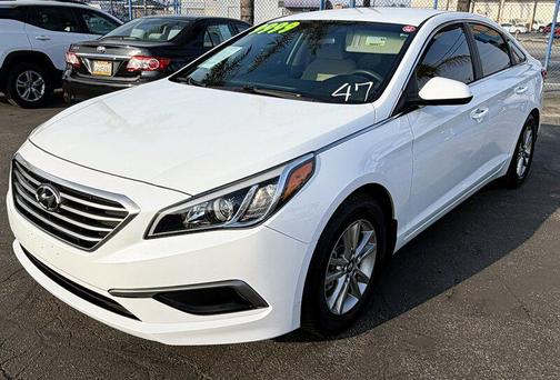 2017 Hyundai SONATA SE