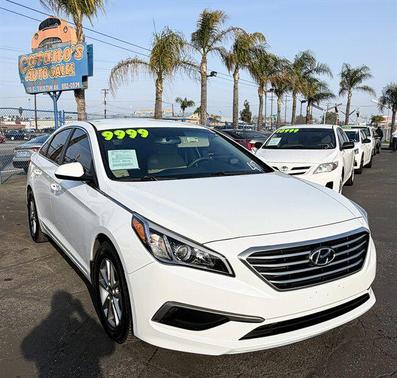 2017 Hyundai SONATA SE