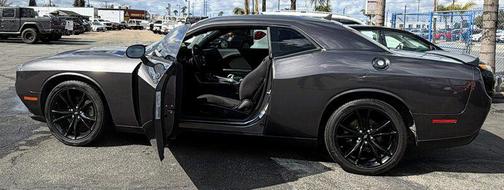 2017 Dodge Challenger SXT