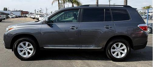 2013 Toyota Highlander SE