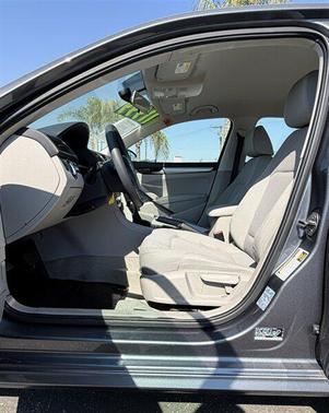 2012 Volkswagen Passat 2.5 S