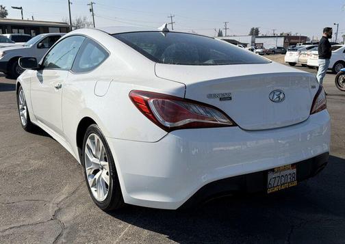 2013 Hyundai Genesis Coupe 2.0T Premium