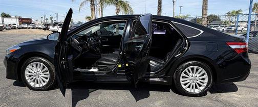 2013 Toyota Avalon Hybrid XLE Premium