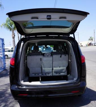 2021 Chrysler Voyager LXI