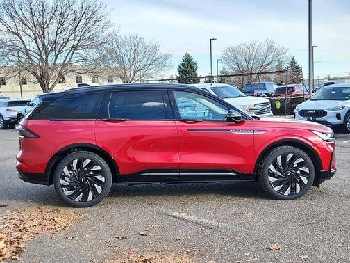 2025 Lincoln Nautilus Reserve